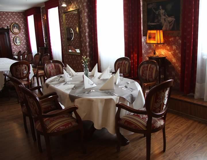 Hotel I Restauracja Chopin ジャリ エクステリア 写真