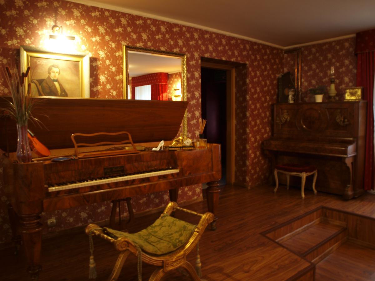 Hotel I Restauracja Chopin ジャリ エクステリア 写真